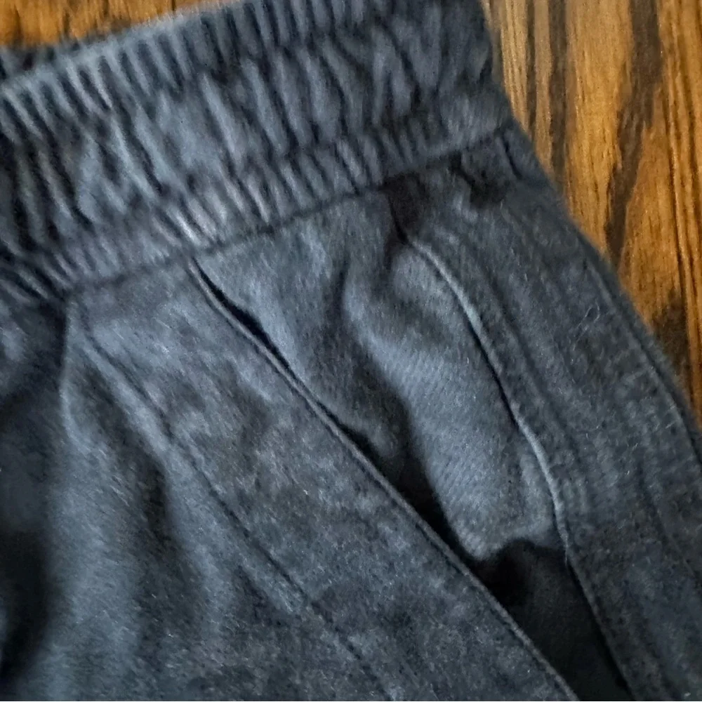 Athleta Dark blue Camo Shorts plus size 14 - Picture 6 of 16